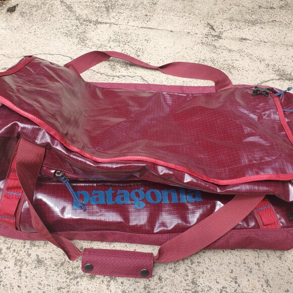 EUC Patagonia 55L Black Hole Duffel Bag Pack Gloss dark WAX RED duffle - Picture 7 of 12